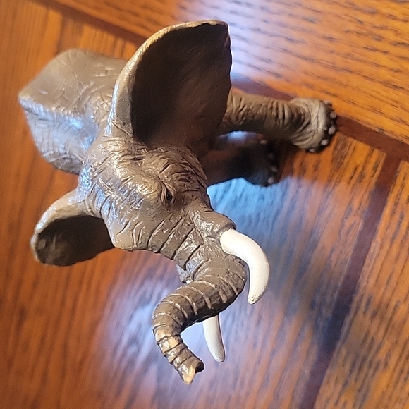 2006 ToyMajor Trading Co. Ltd. Elephant - Picture 4 of 14